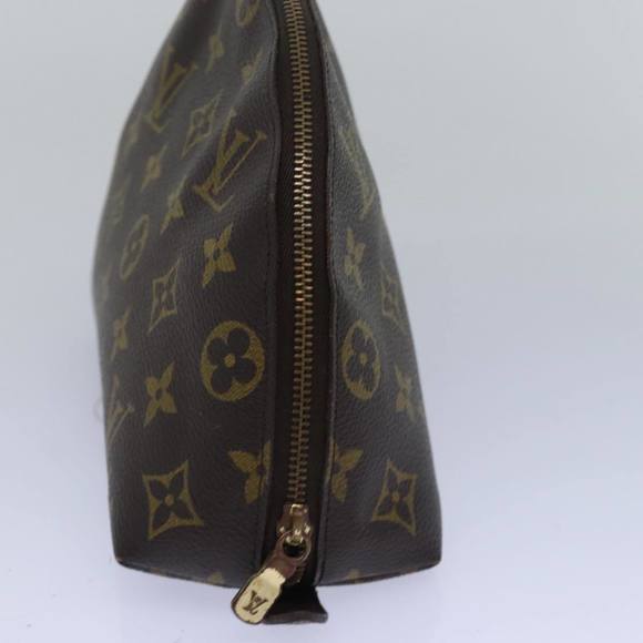 LOUIS VUITTON Monogram Trousse Demi Ronde Cosmetic Pouch M47520 LV Auth 78651 - Picture 4 of 16